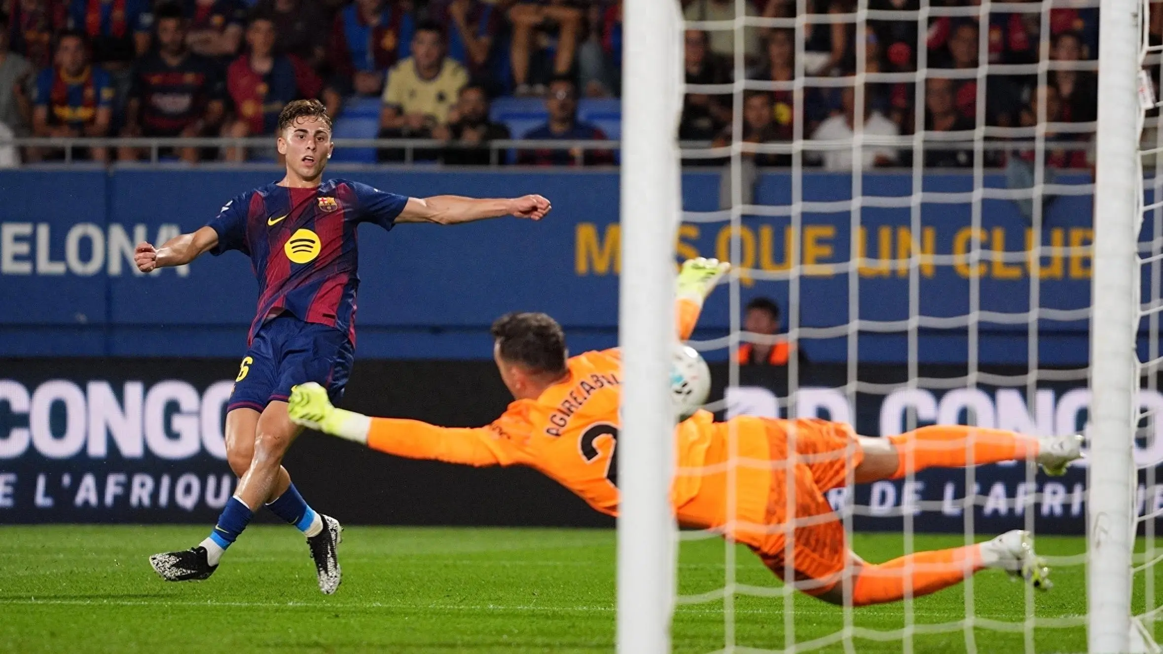 抓牛网 费尔明·洛佩斯在巴塞罗那大胜瓦伦西亚的比赛中奉献大师级表现